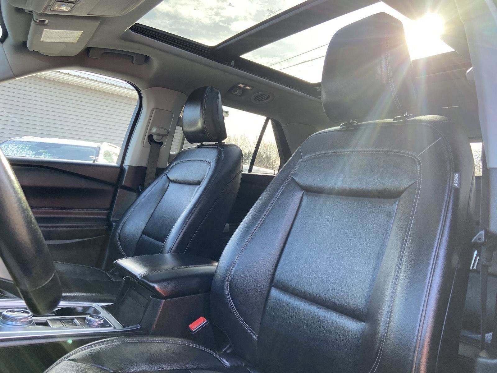 Used 2021 Ford Explorer XLT w/ Equipment Group 202A image 26