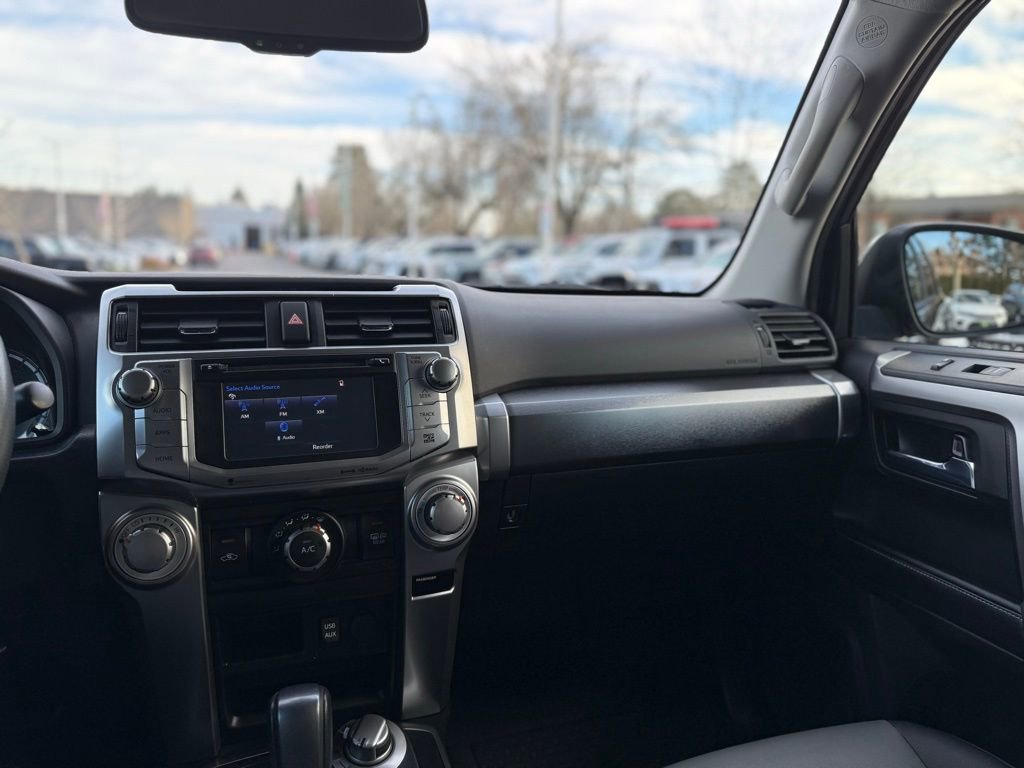 Used 2017 Toyota 4Runner SR5 Premium image 25