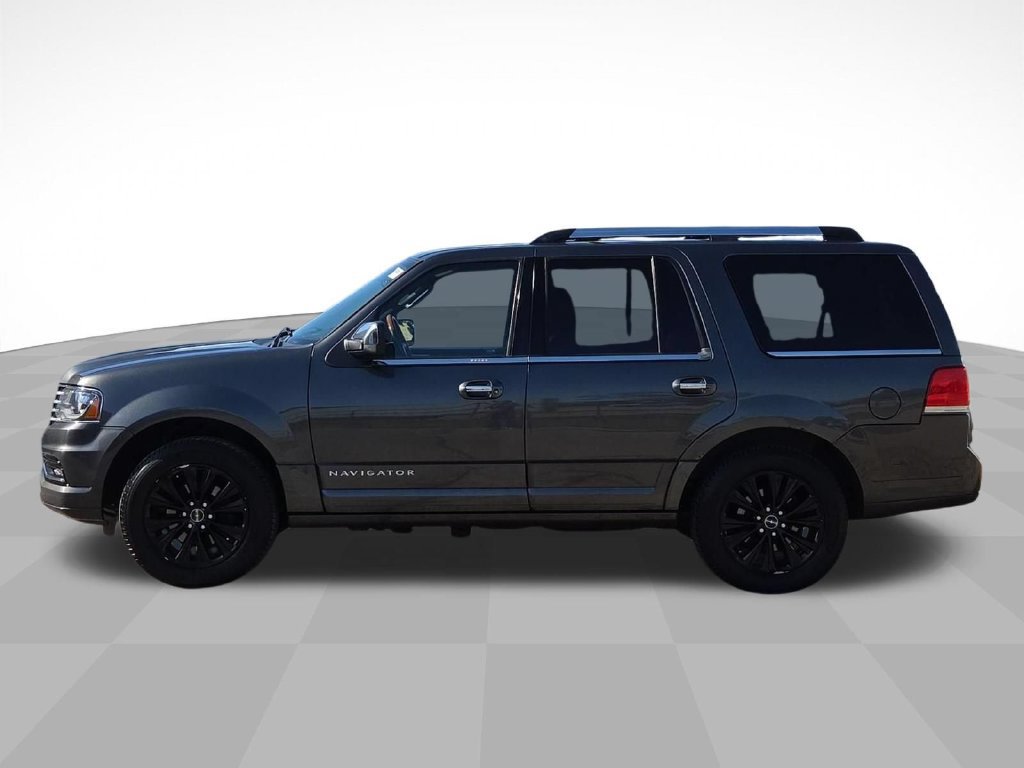 Used 2017 Lincoln Navigator Select AWD/4WD image 6