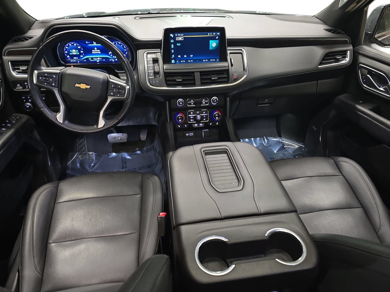 Used 2022 Chevrolet Tahoe LT w/ Luxury Package AWD/4WD image 9