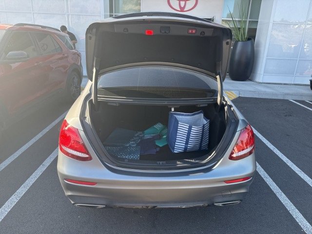 Used 2019 Mercedes-Benz E 300 image 8