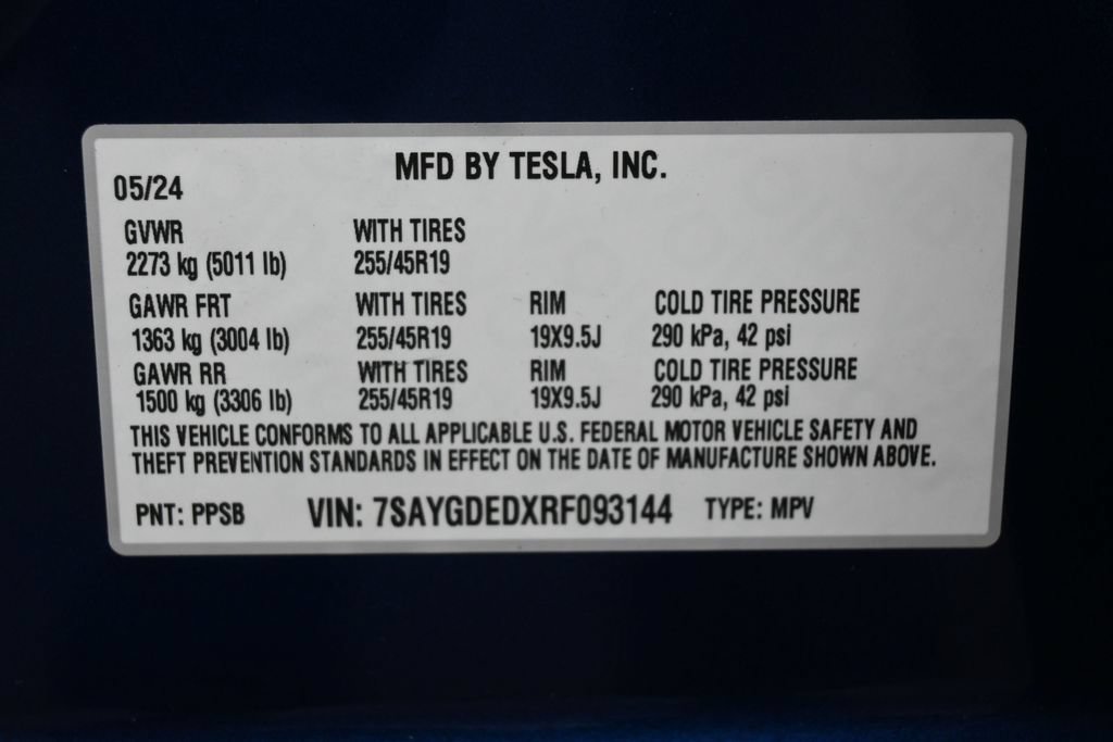 Used 2024 Tesla Model Y 2WD image 12