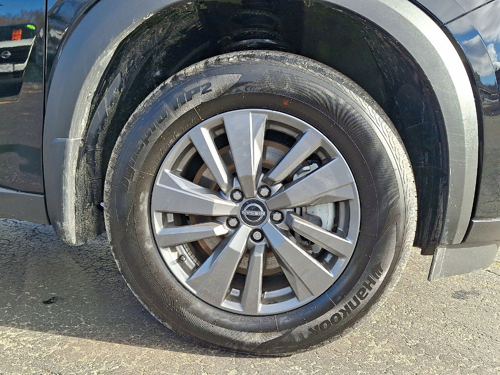 Certified 2025 Nissan Pathfinder S image 26