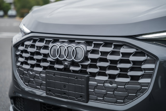 Used 2025 Audi Q5 Premium Plus w/ Premium Plus AWD/4WD image 12