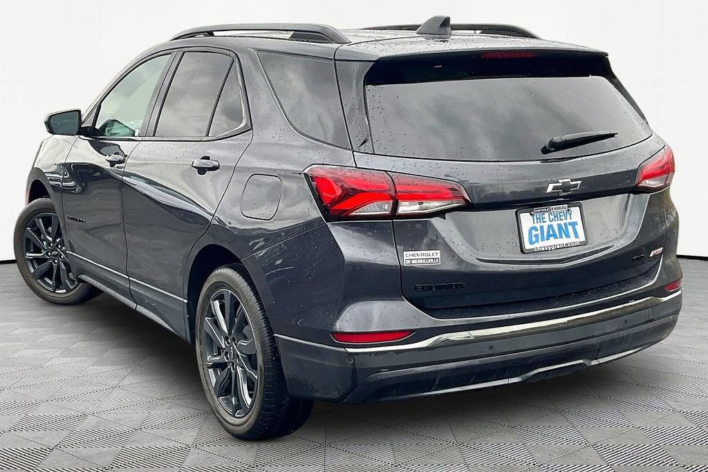 Used 2022 Chevrolet Equinox RS w/ LPO, Floor Liner Package image 4
