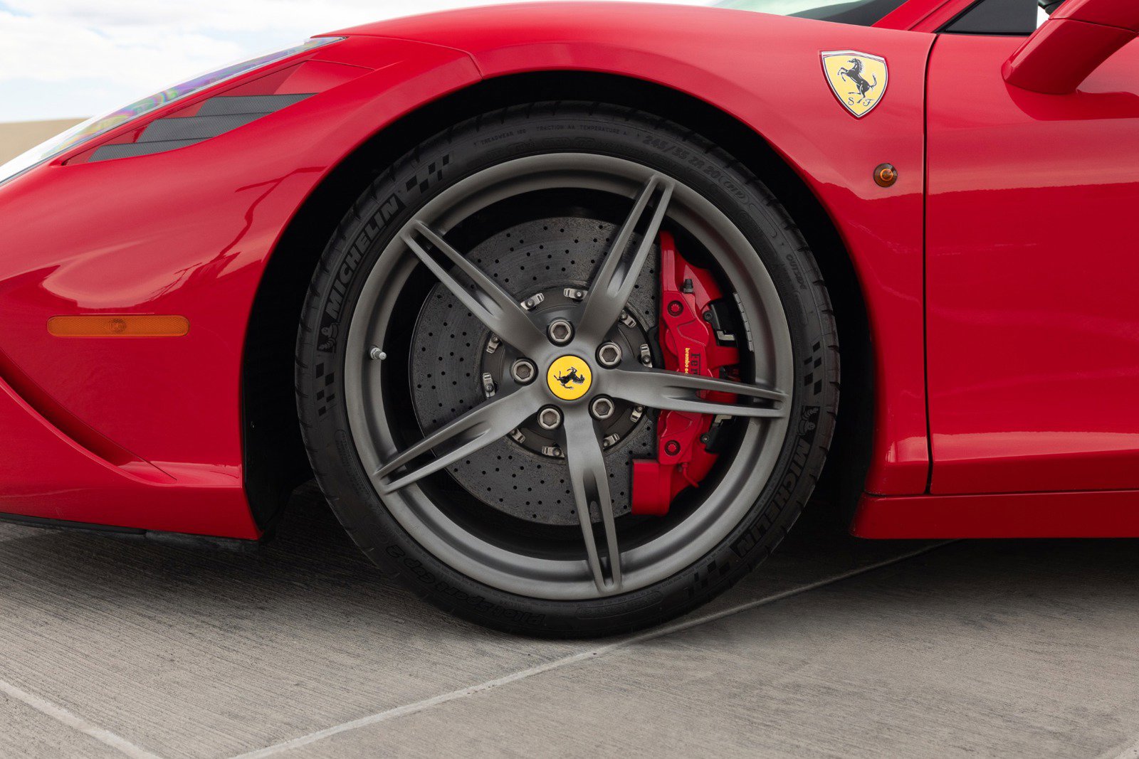 Used 2014 Ferrari 458 Speciale Coupe RWD image 4