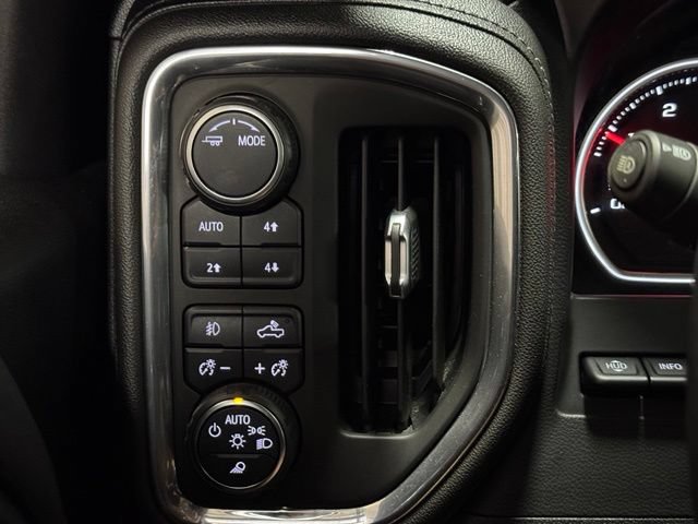 Used 2021 Chevrolet Silverado 1500 High Country w/ Technology Package AWD/4WD image 27