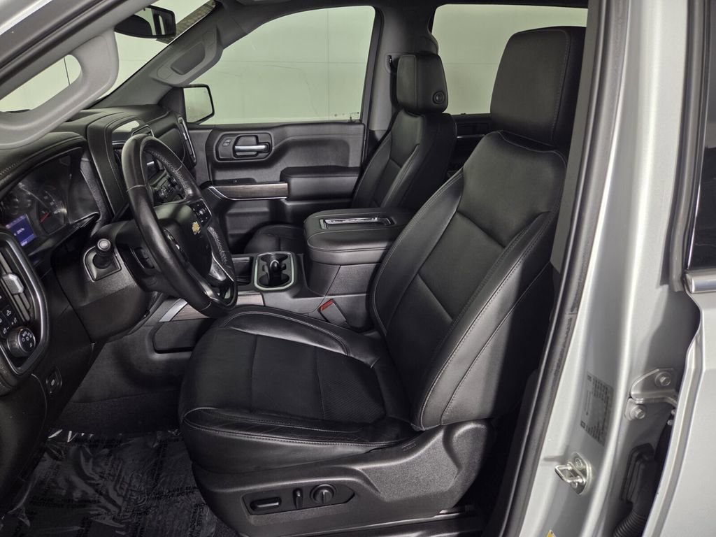 Used 2019 Chevrolet Silverado 1500 LTZ w/ LTZ Premium Package AWD/4WD image 11
