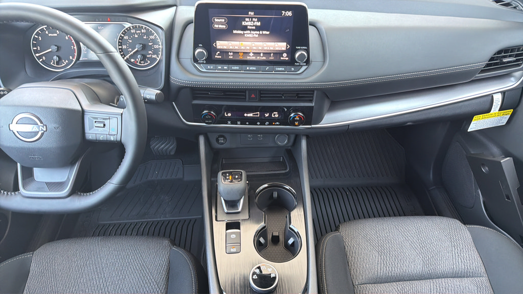 New 2026 Nissan Rogue SV AWD/4WD image 8