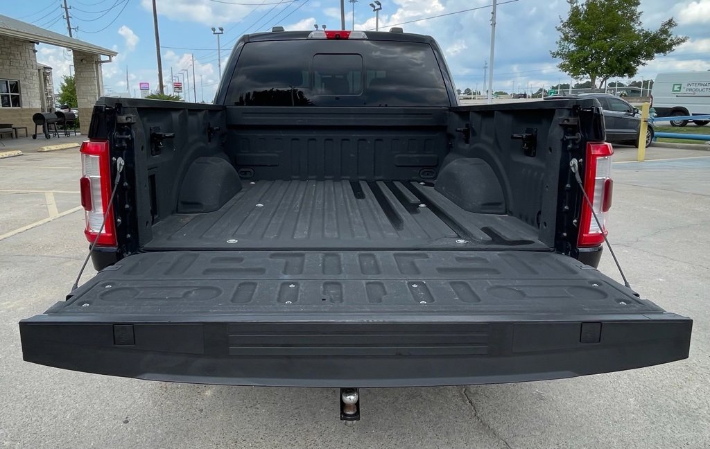 Used 2021 Ford F150 Lariat w/ Tow Technology Package image 11