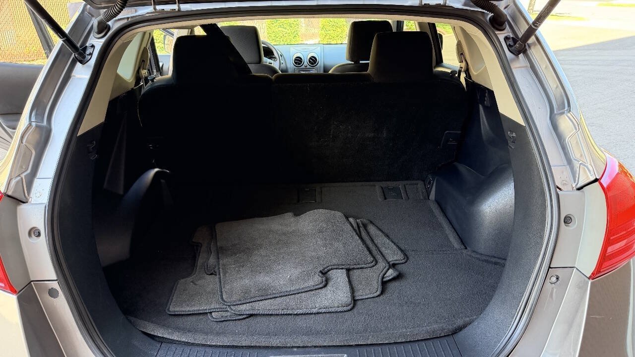 Used 2012 Nissan Rogue SV w/ Premium Pkg AWD/4WD image 13