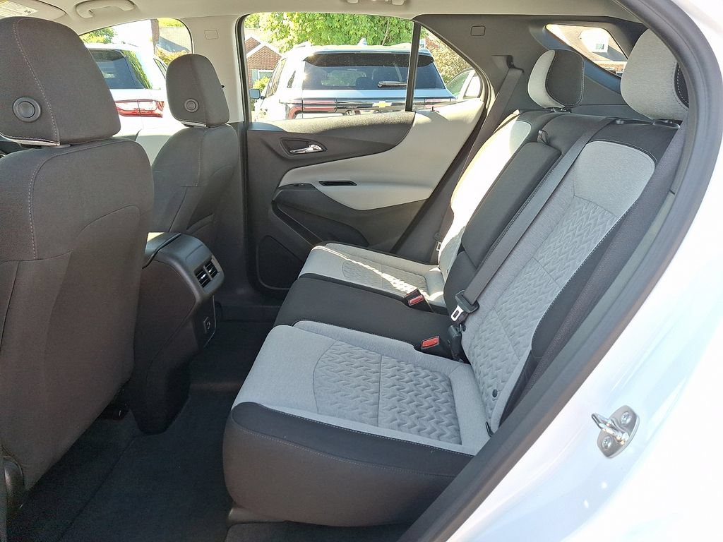 Used 2024 Chevrolet Equinox LS FWD image 11