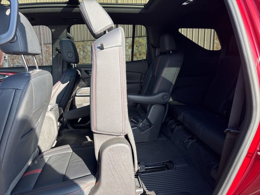 Used 2024 Chevrolet Traverse RS image 49