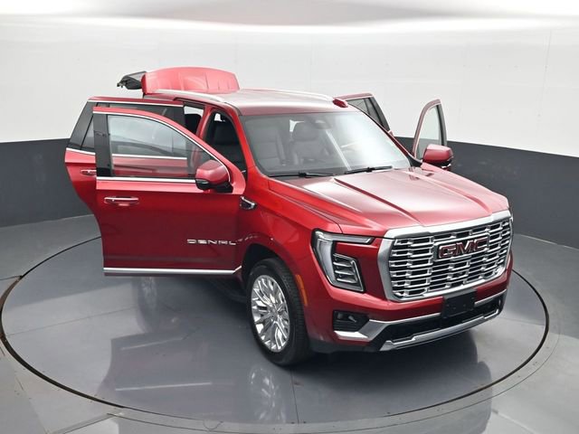 Used 2026 GMC Yukon Denali AWD/4WD image 30