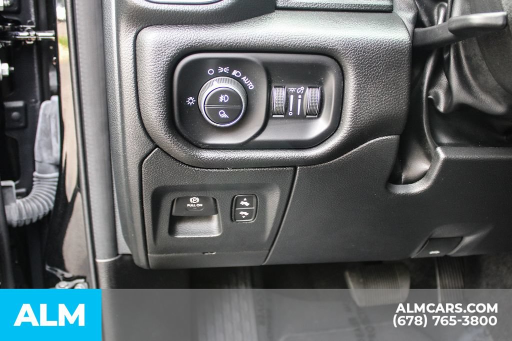 Used 2025 RAM 1500 Laramie AWD/4WD image 26