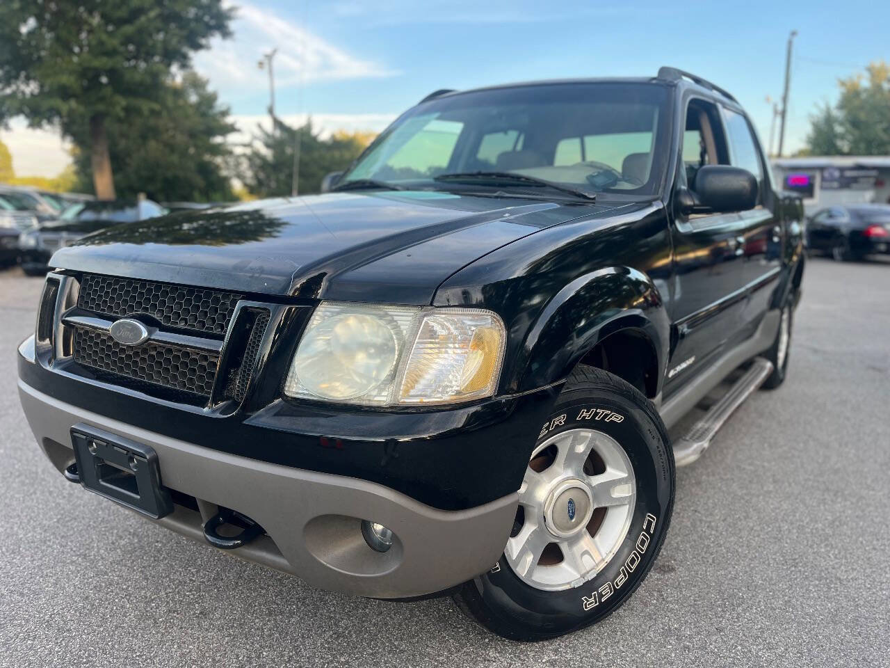 Used 2002 Ford Explorer Sport Trac 2WD image 3