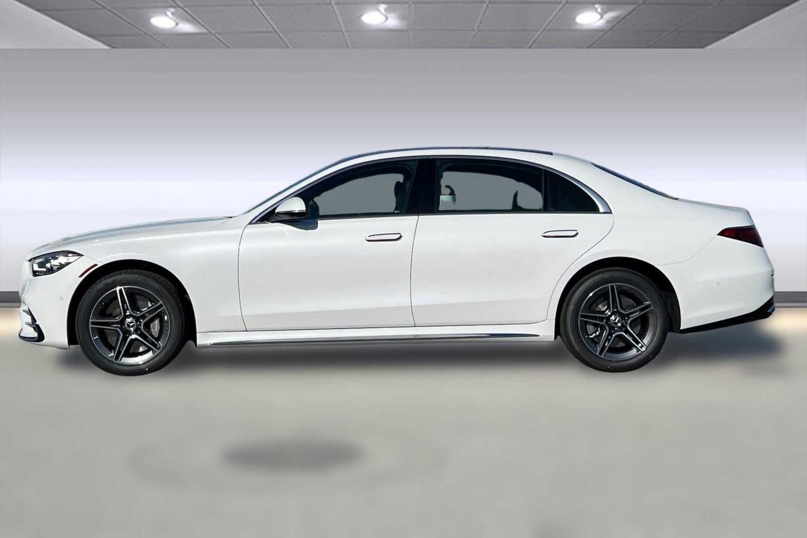 New 2026 Mercedes-Benz S 580 4MATIC Sedan image 2