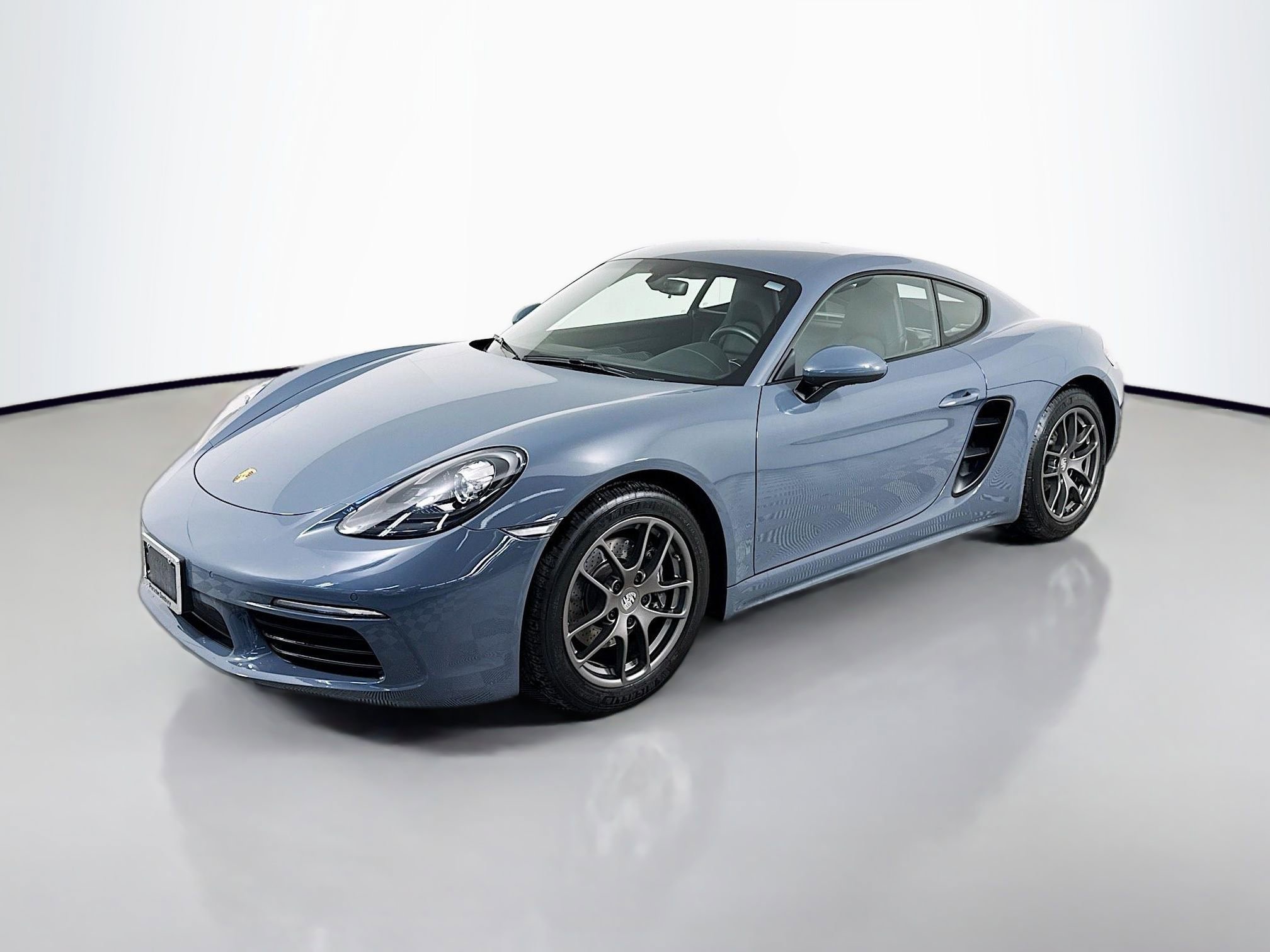 Certified 2018 Porsche 718 Cayman image 1