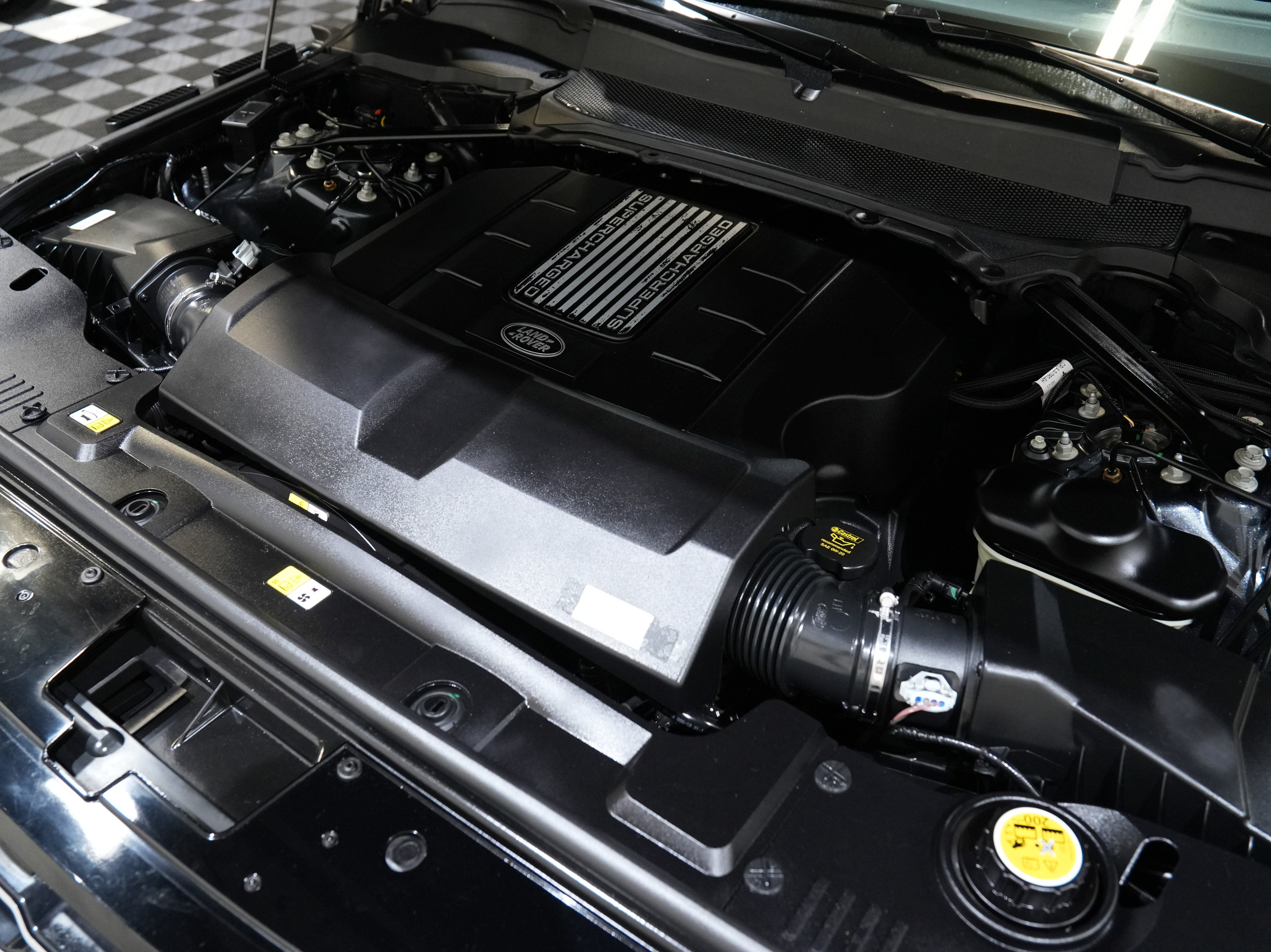 Used 2018 Land Rover Range Rover Long Wheelbase Autobiography image 50