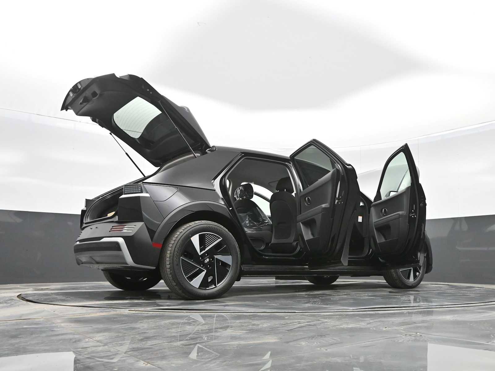 New 2025 Hyundai Ioniq 5 SE image 31