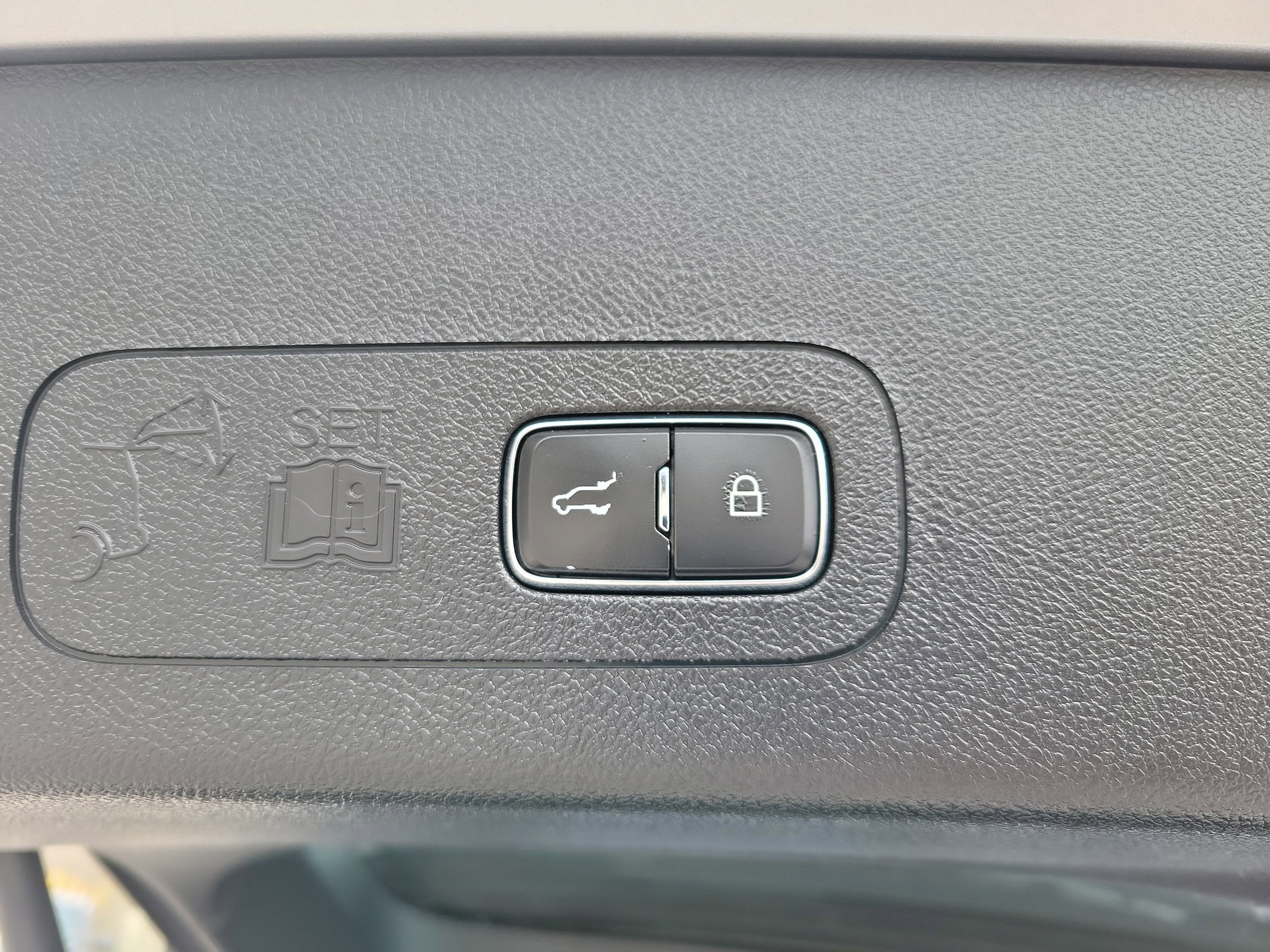 Used 2023 Lincoln Aviator Reserve w/ Equipment Group 201A image 25