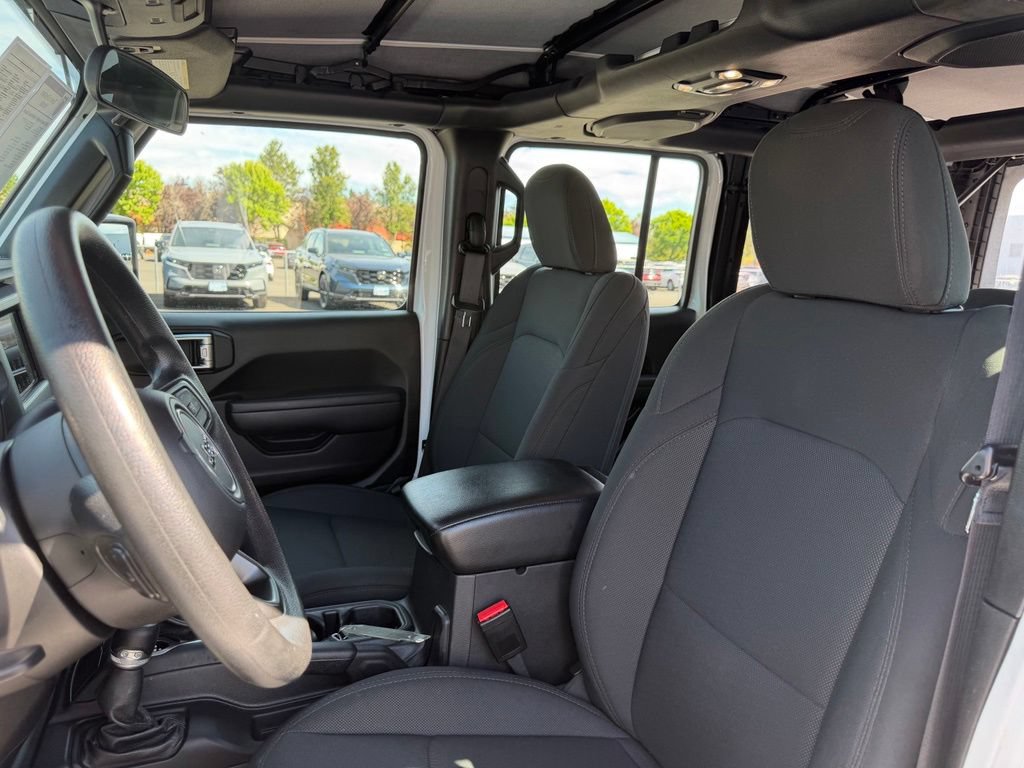 Used 2022 Jeep Wrangler Unlimited Sport AWD/4WD image 14
