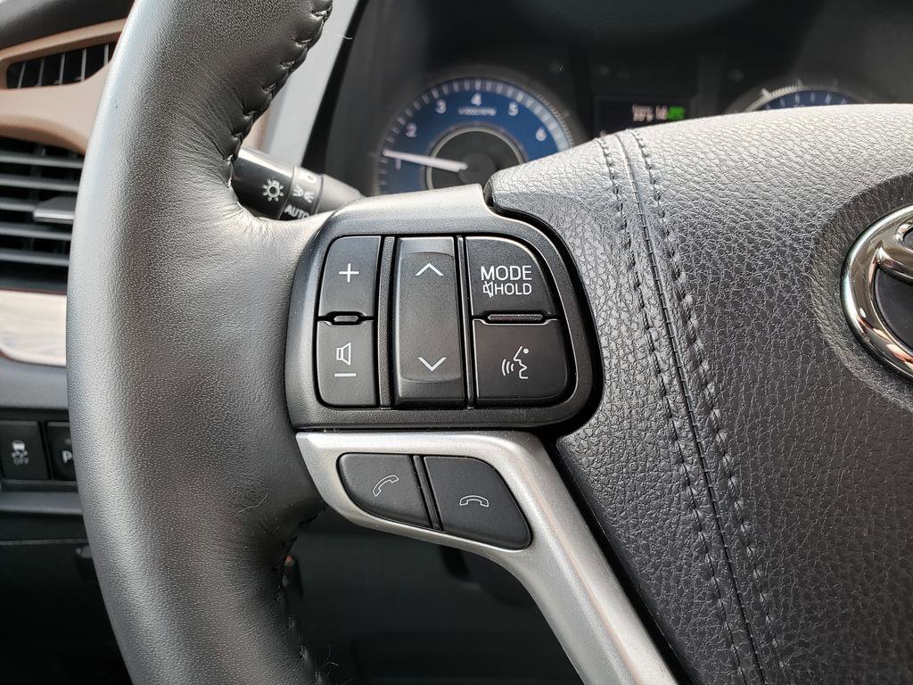 Used 2019 Toyota Sienna Limited Premium image 20