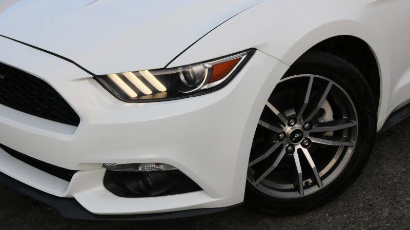 Used 2016 Ford Mustang Premium RWD image 5