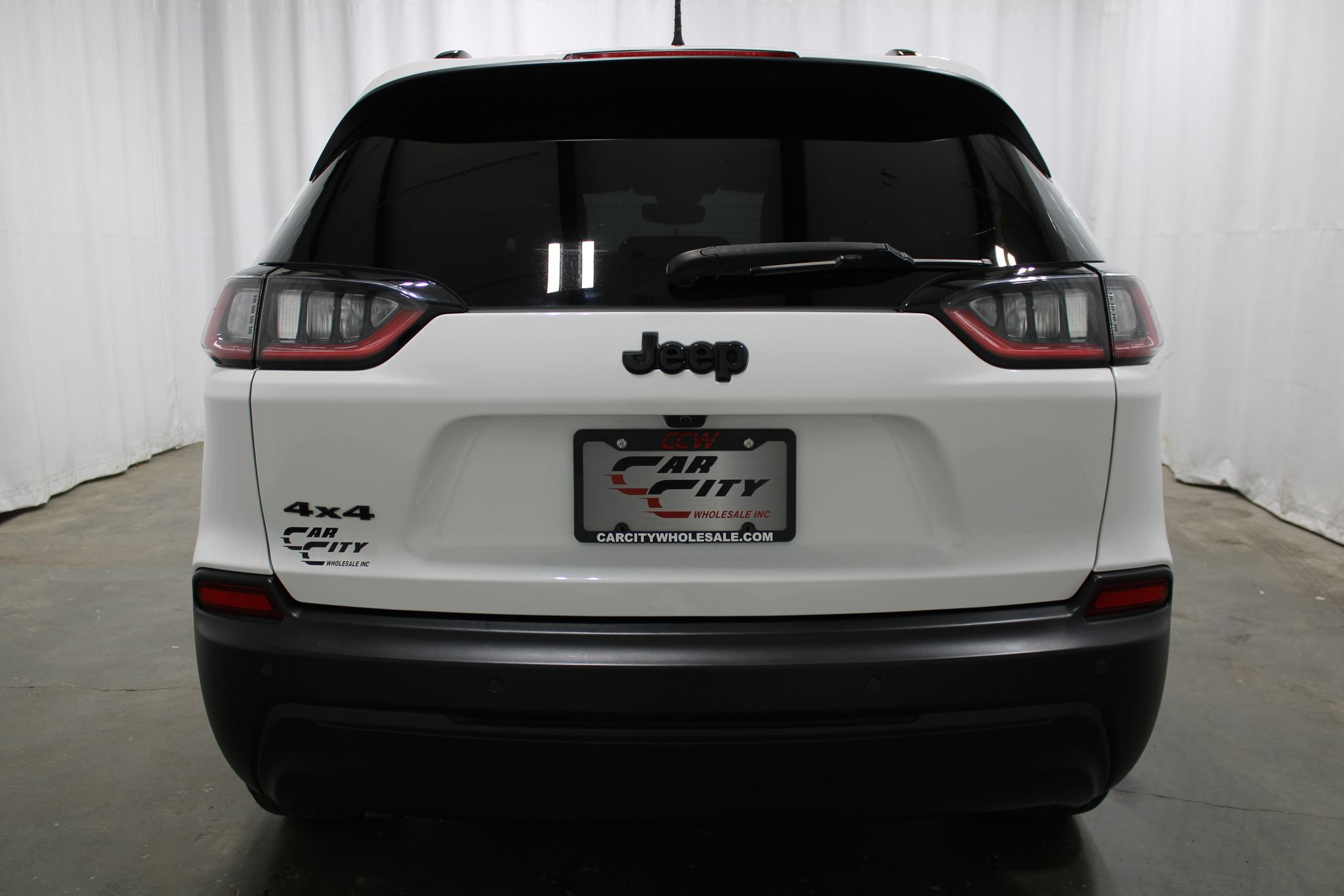 Used 2023 Jeep Cherokee Altitude Lux AWD/4WD image 7