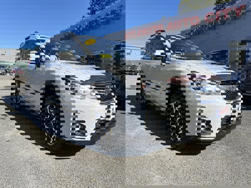 Used 2017 Subaru Crosstrek 2.0i Premium image 3