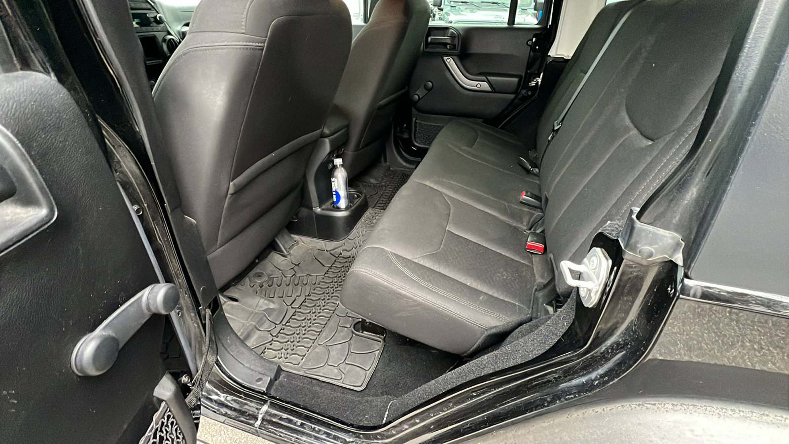 Used 2016 Jeep Wrangler Unlimited Sport w/ Max Tow Package image 23