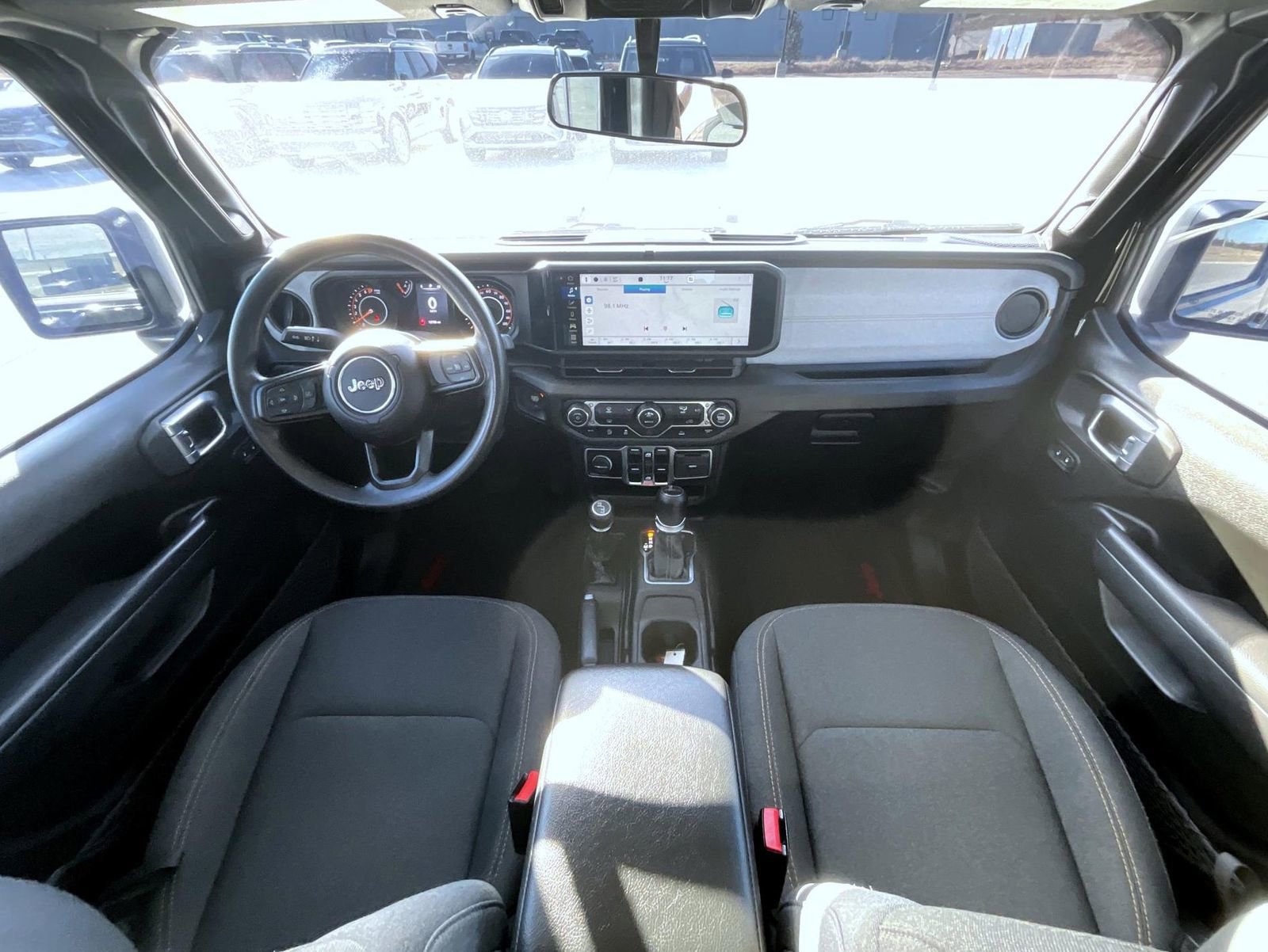 Used 2024 Jeep Gladiator Sport image 14