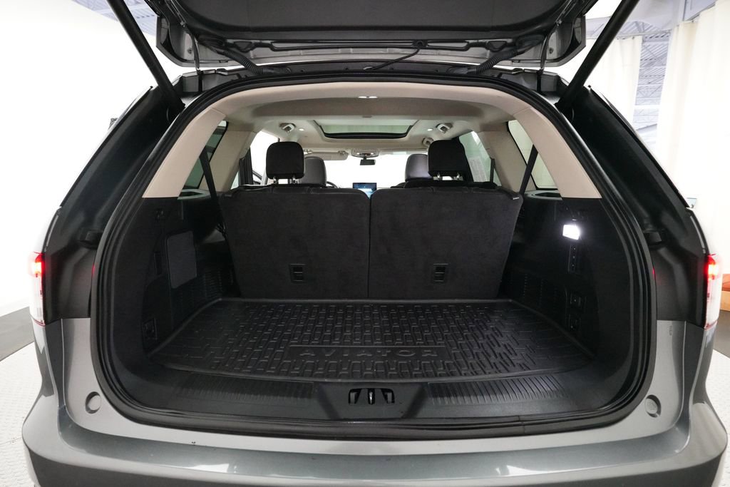 Used 2022 Lincoln Aviator Grand Touring image 10