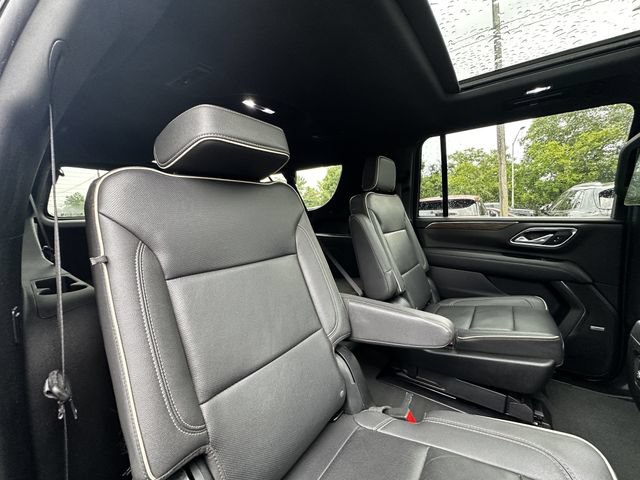 Used 2023 Chevrolet Suburban Premier w/ Advanced Technology Package AWD/4WD image 47