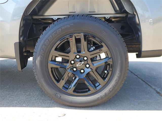 New 2026 Chevrolet Silverado 1500 Custom w/ LPO, Dark Essentials Package image 9