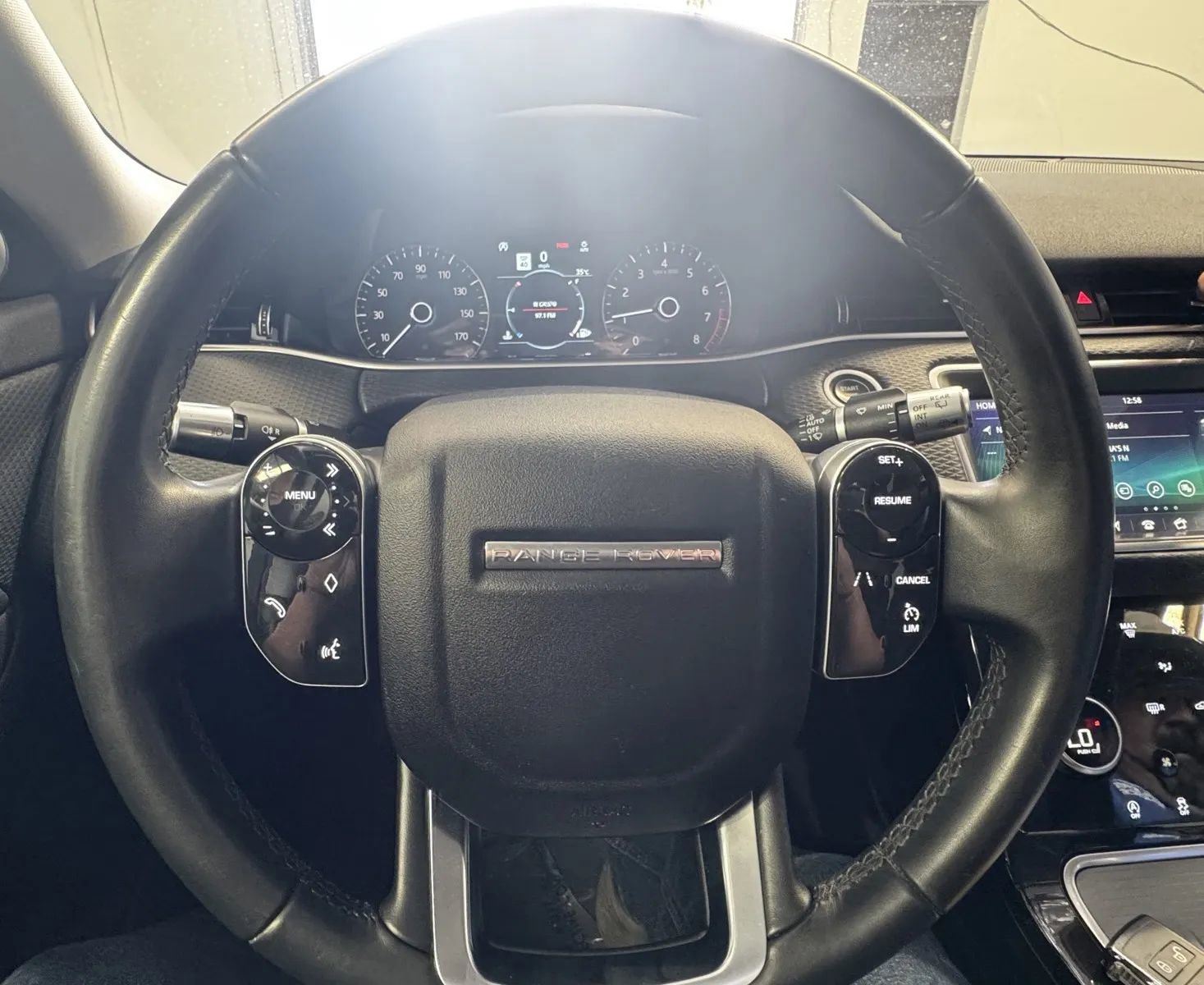 Used 2020 Land Rover Range Rover Evoque S image 19