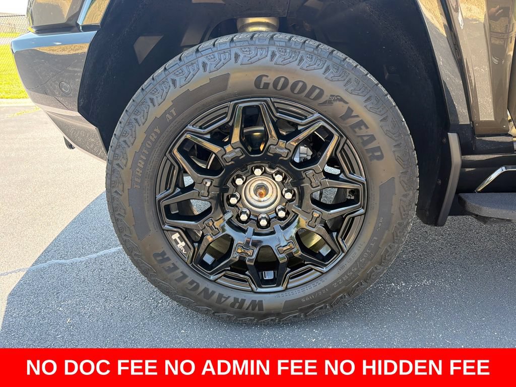 Used 2025 GMC Hummer EV 3X w/ LPO, Illumination Package AWD/4WD image 30
