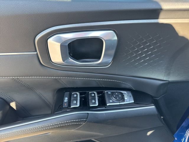 Used 2023 Kia Sorento SX AWD/4WD image 20