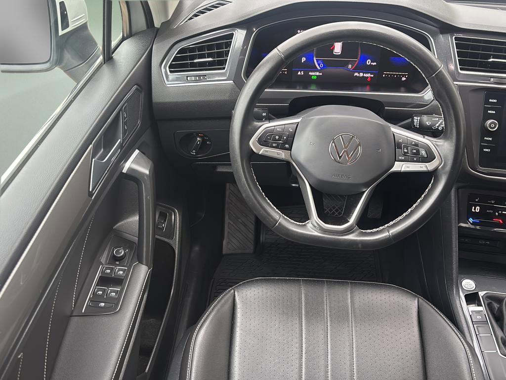 Used 2022 Volkswagen Tiguan SE FWD image 18