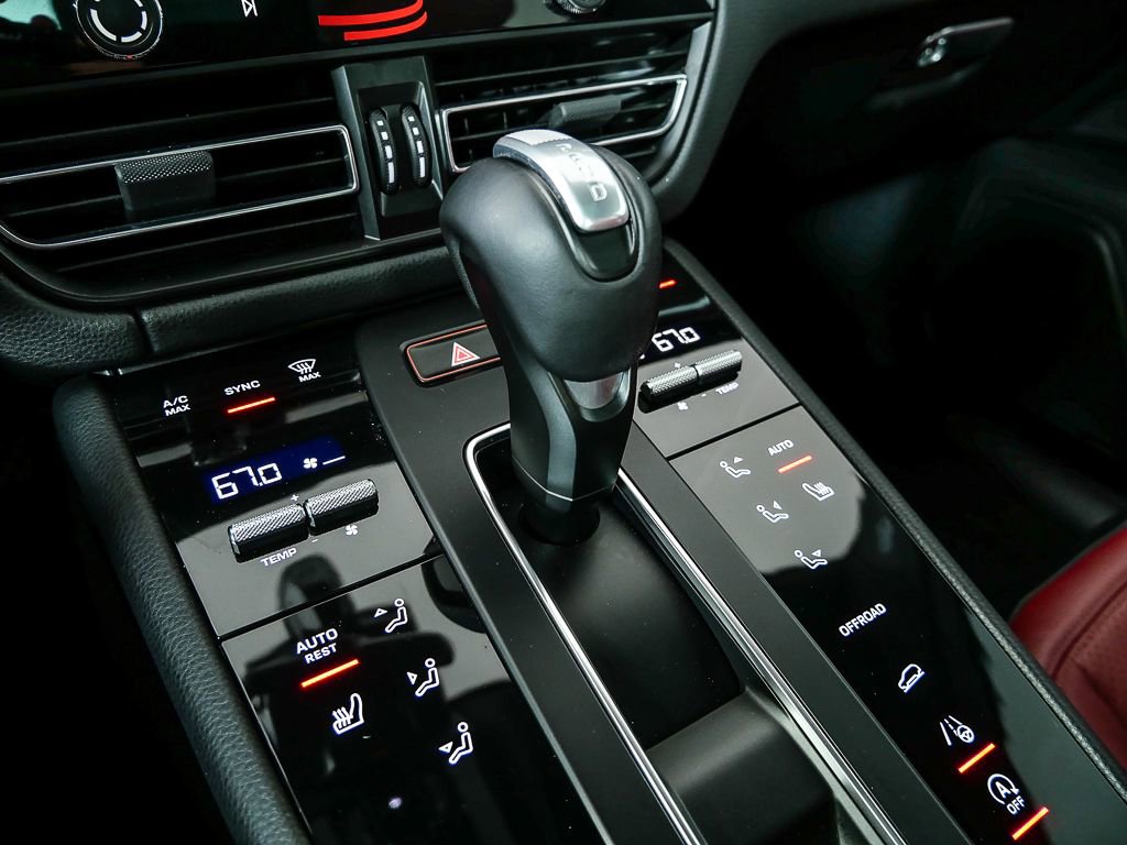 Certified 2023 Porsche Macan GTS AWD/4WD image 18