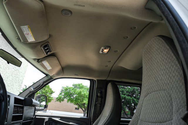 Used 2015 Chevrolet Express 2500 LT w/ LT Preferred Equipment Group RWD image 28