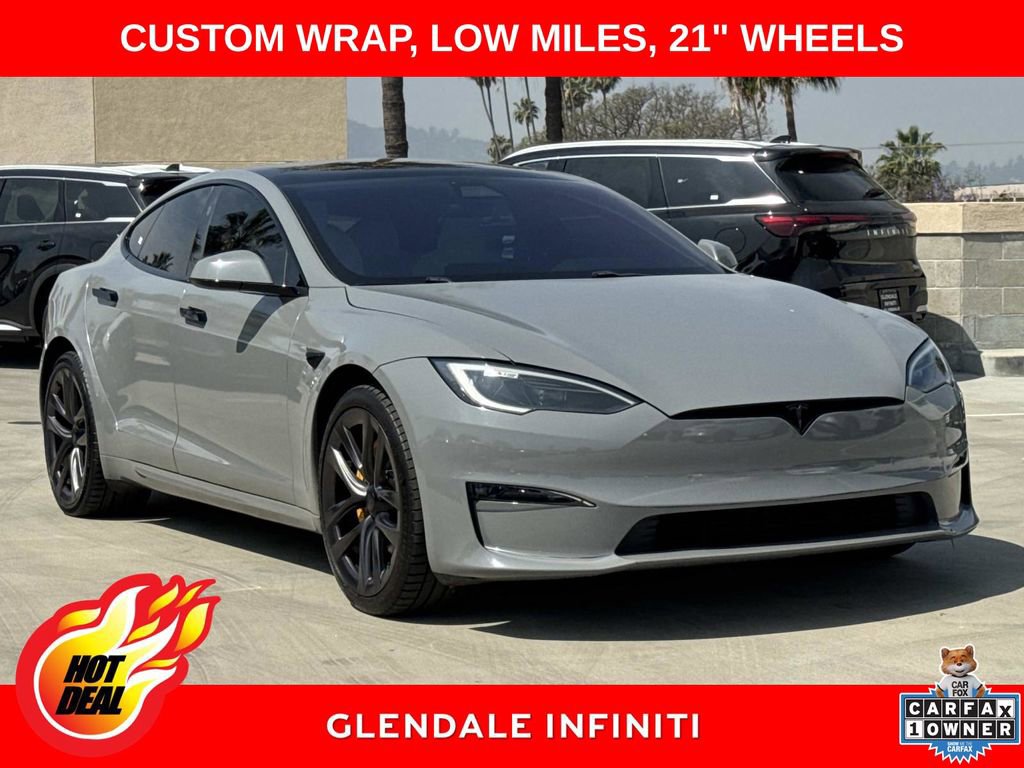 Used 2022 Tesla Model S Plaid image 1