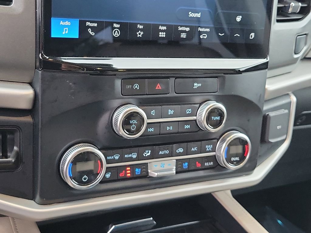 Used 2024 Ford Expedition Max XLT image 31