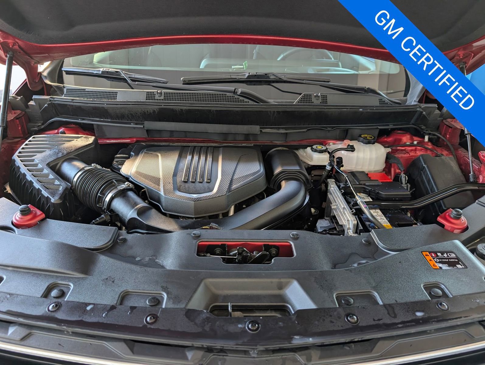 Used 2025 Chevrolet Traverse LT image 41