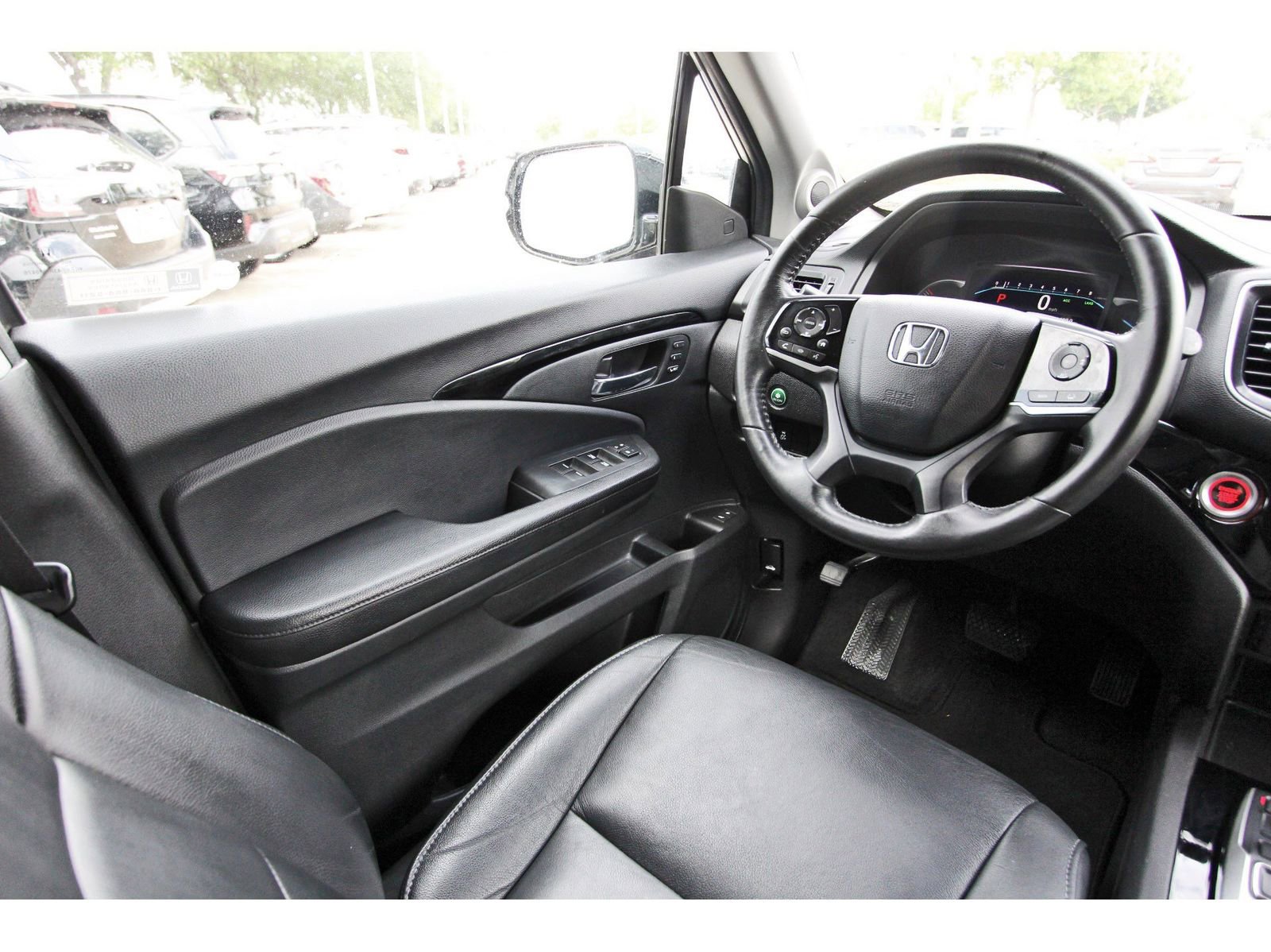 Used 2019 Honda Pilot Touring image 8