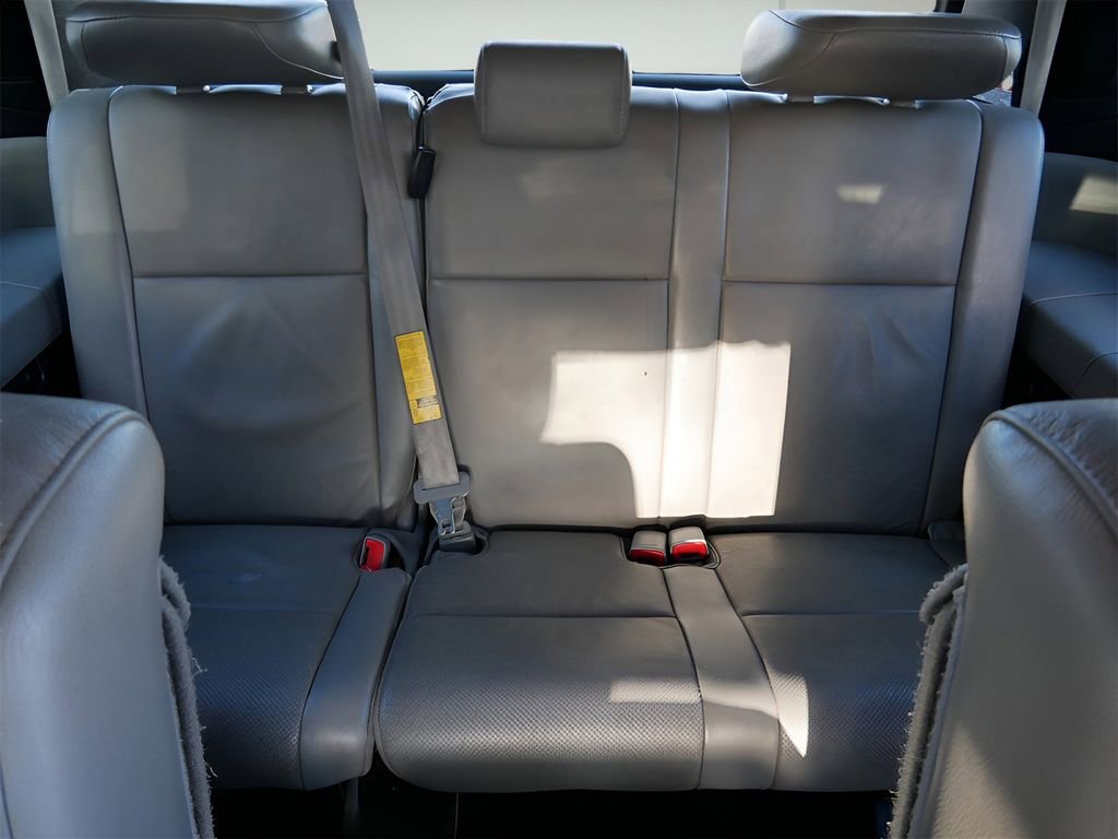 Used 2017 Toyota Sequoia Platinum AWD/4WD image 16