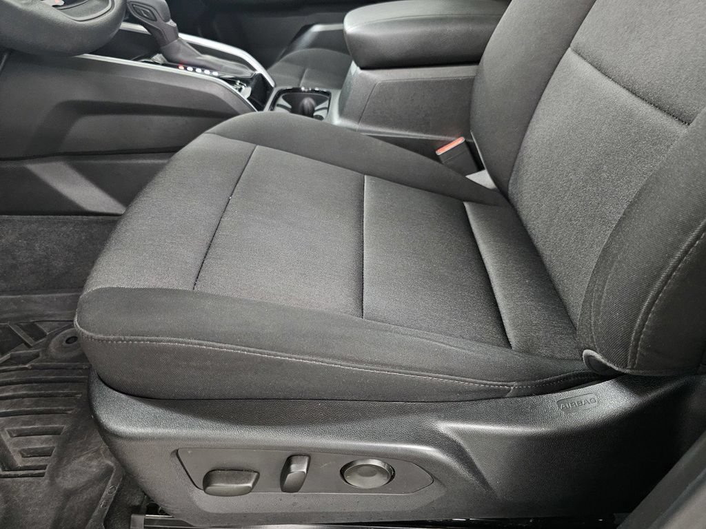 Used 2023 Chevrolet Colorado W/T w/ WT Convenience Package II AWD/4WD image 17