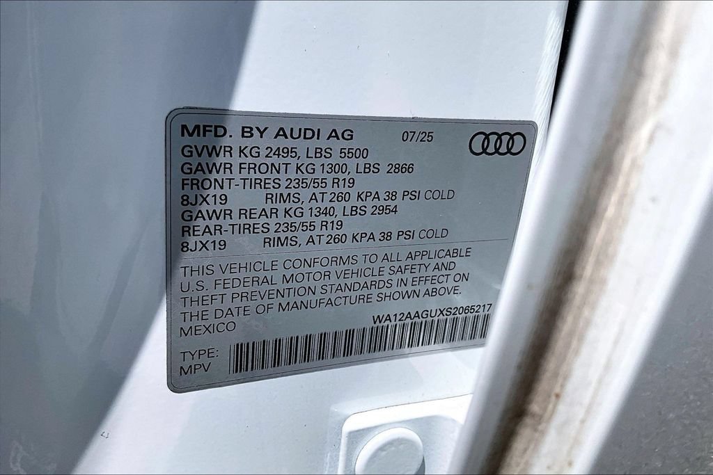 Used 2025 Audi Q5 Premium Plus w/ Premium Plus AWD/4WD image 19