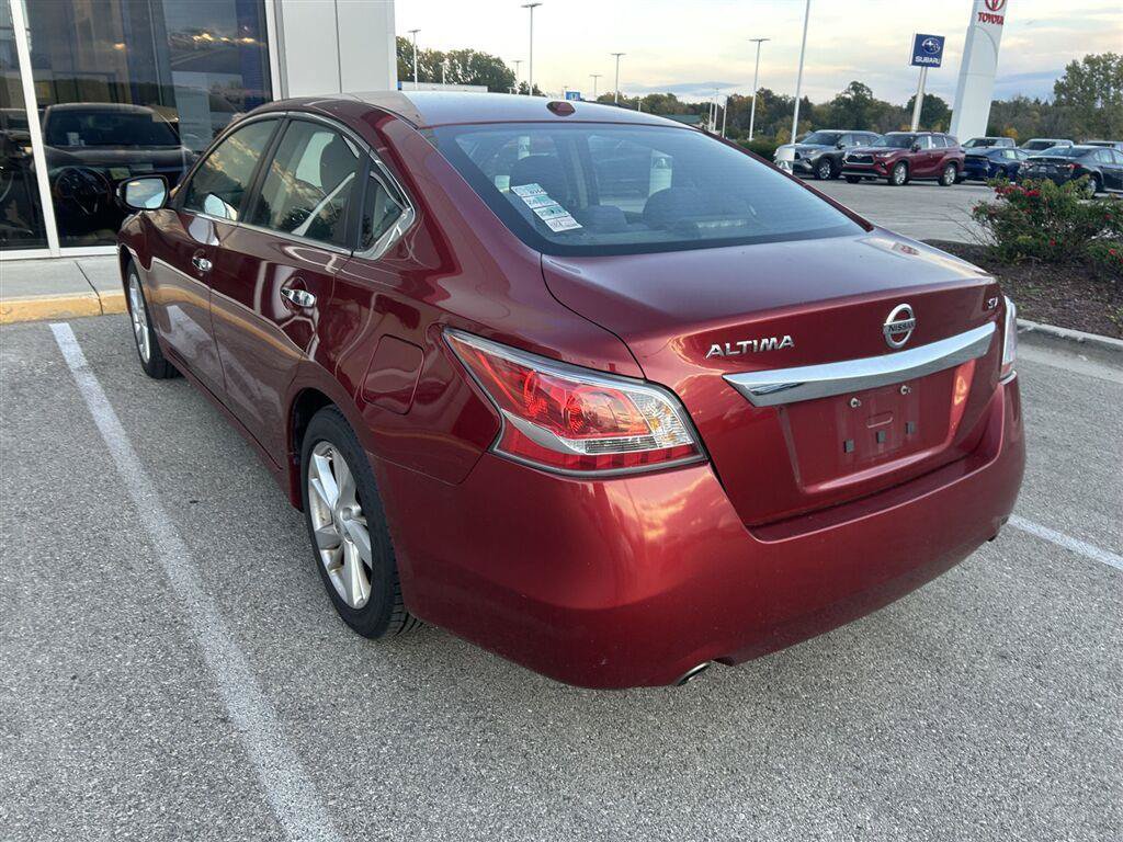 Used 2015 Nissan Altima 2.5 SV w/ Convenience Package FWD image 14