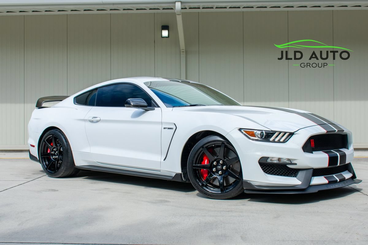 Used 2019 Ford Mustang Shelby GT350R w/ GT350R Equipment Group 920A RWD image 1
